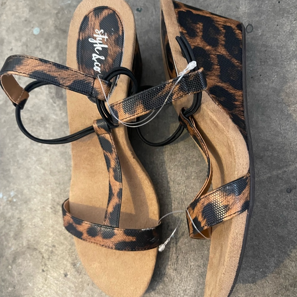 Cheetah print sandal wedges